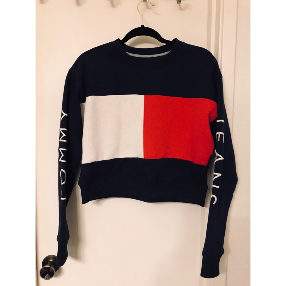 Tommy Hilfiger Cropped Sweater